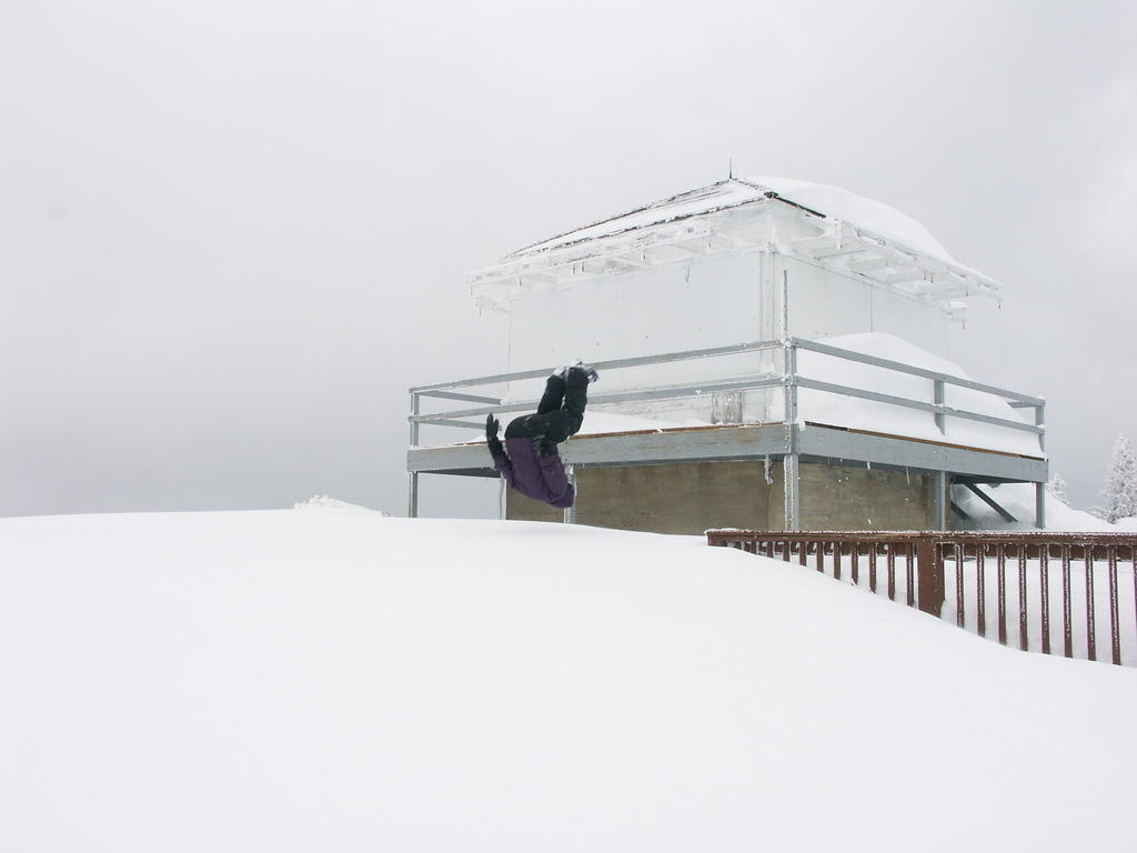 Robb_Hut_06_46_
