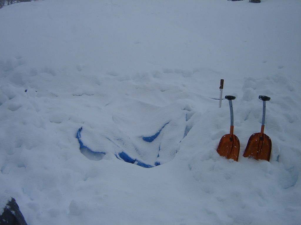 Snow Camping Carson Pass 07.JPG