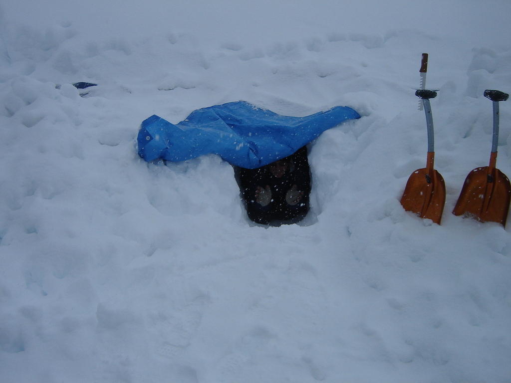 Snow Camping Carson Pass 07.JPG